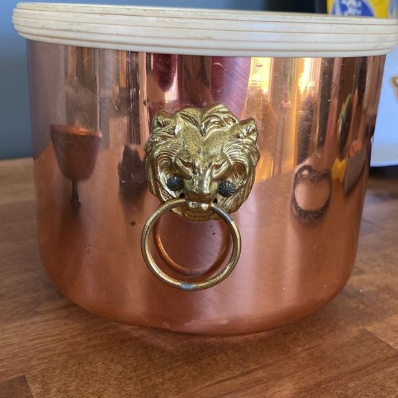 Vintage Coppercraft Guild Copper Lion Handled Ice Bucket - Picture 10 of 12